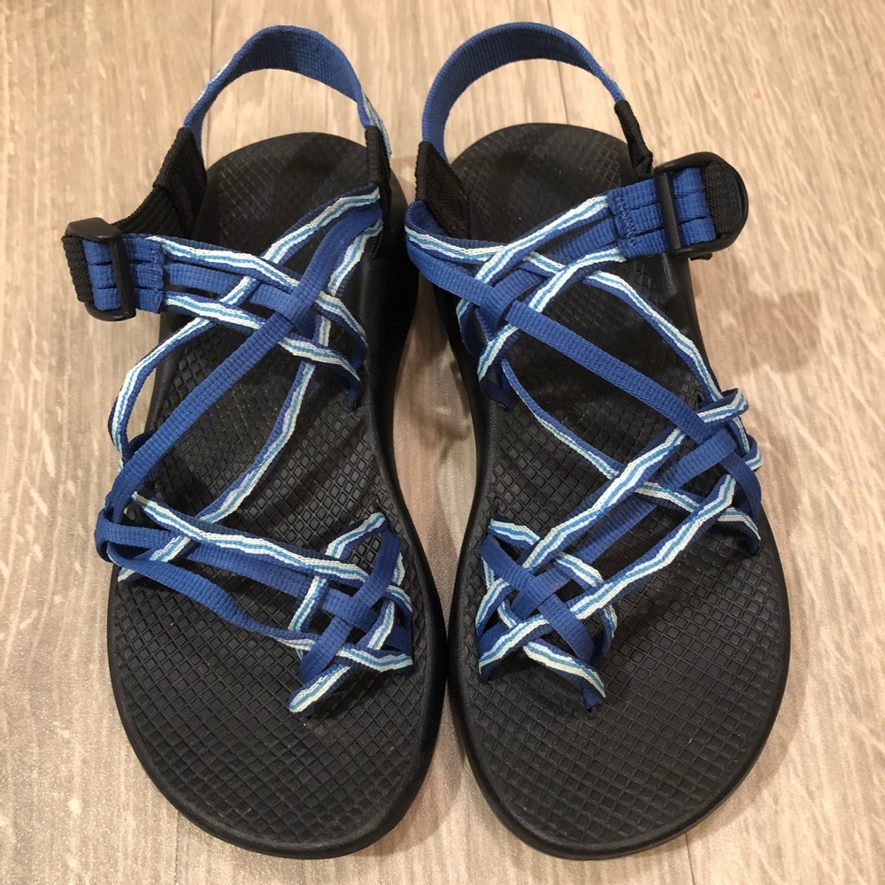 Blue Women’s Chacos with toe strap - size 9
